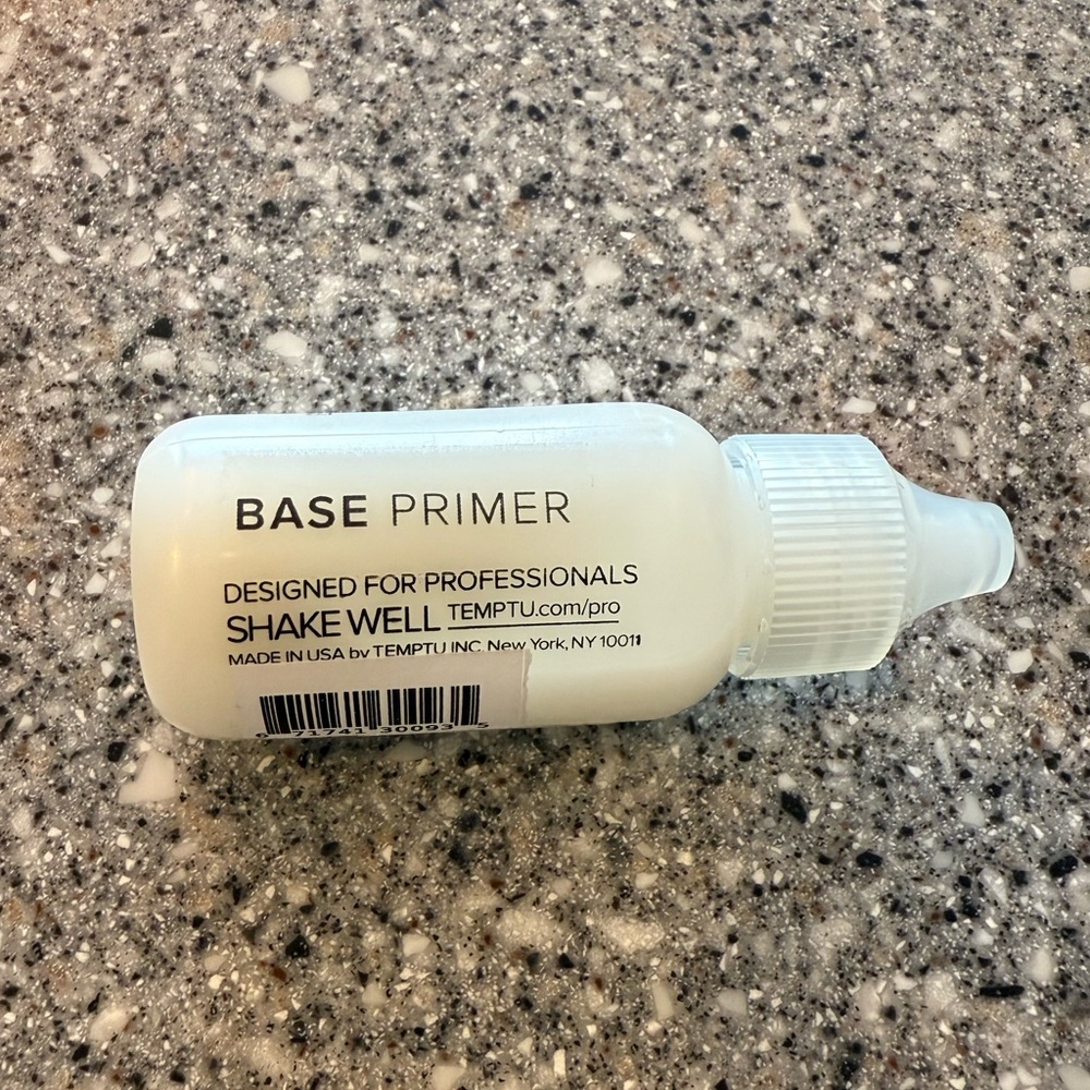 Temptu Makeup Primer 1.0oz - Picture 3 of 3